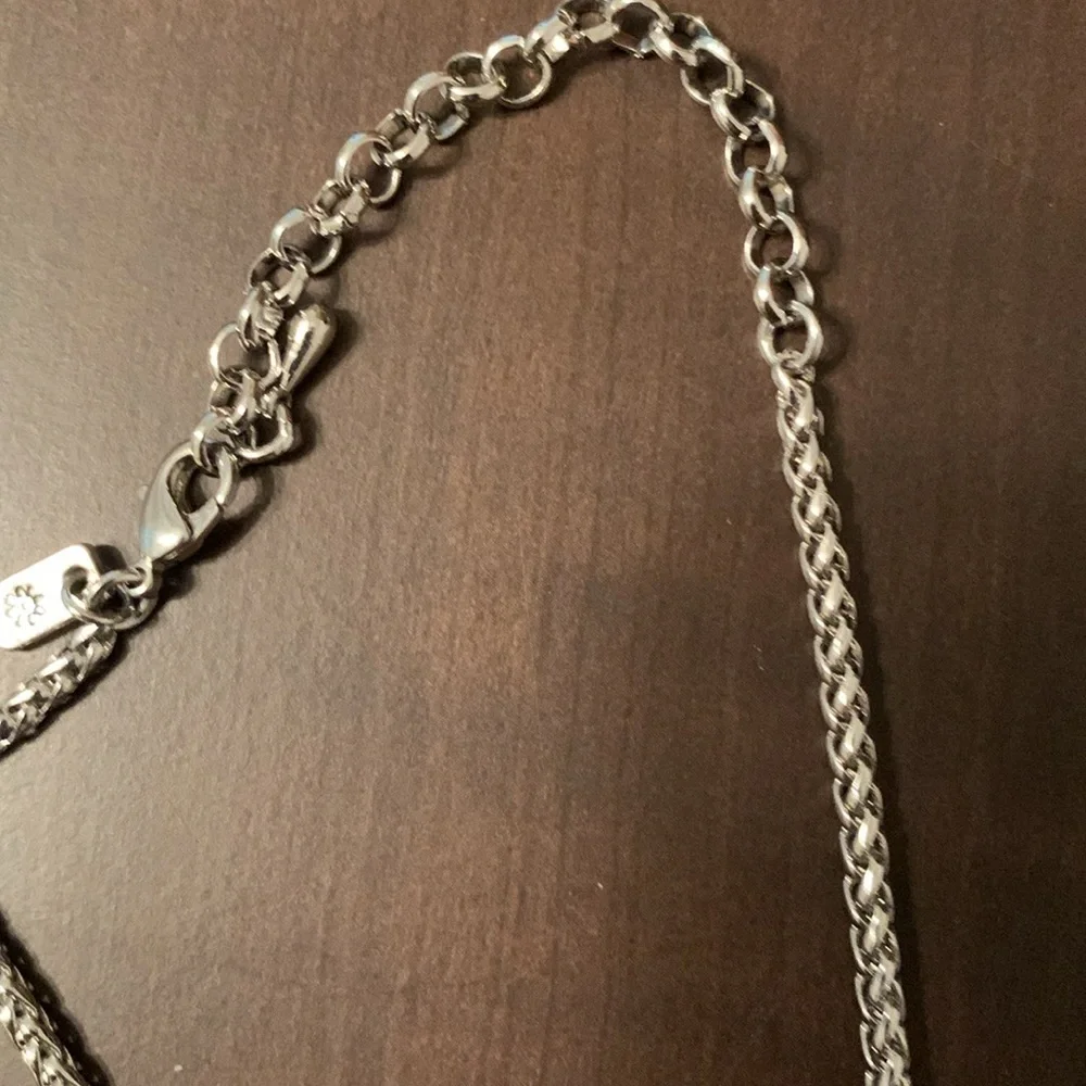 Owl Pendant Necklace with 9” Silver Chain EUC - Picture 5 of 6